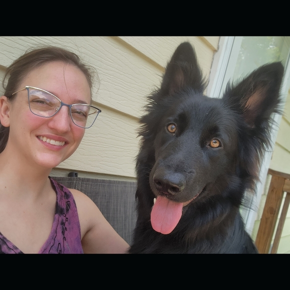 My name is Alaina. I wear S/M and have no set style. - Picture 3 of 4